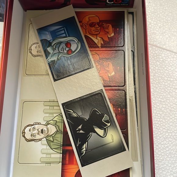 Codenames Party Game - Picture 4 of 6